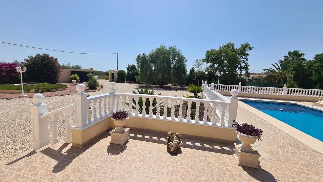 Country House Of 150 M² In Catral, Spain