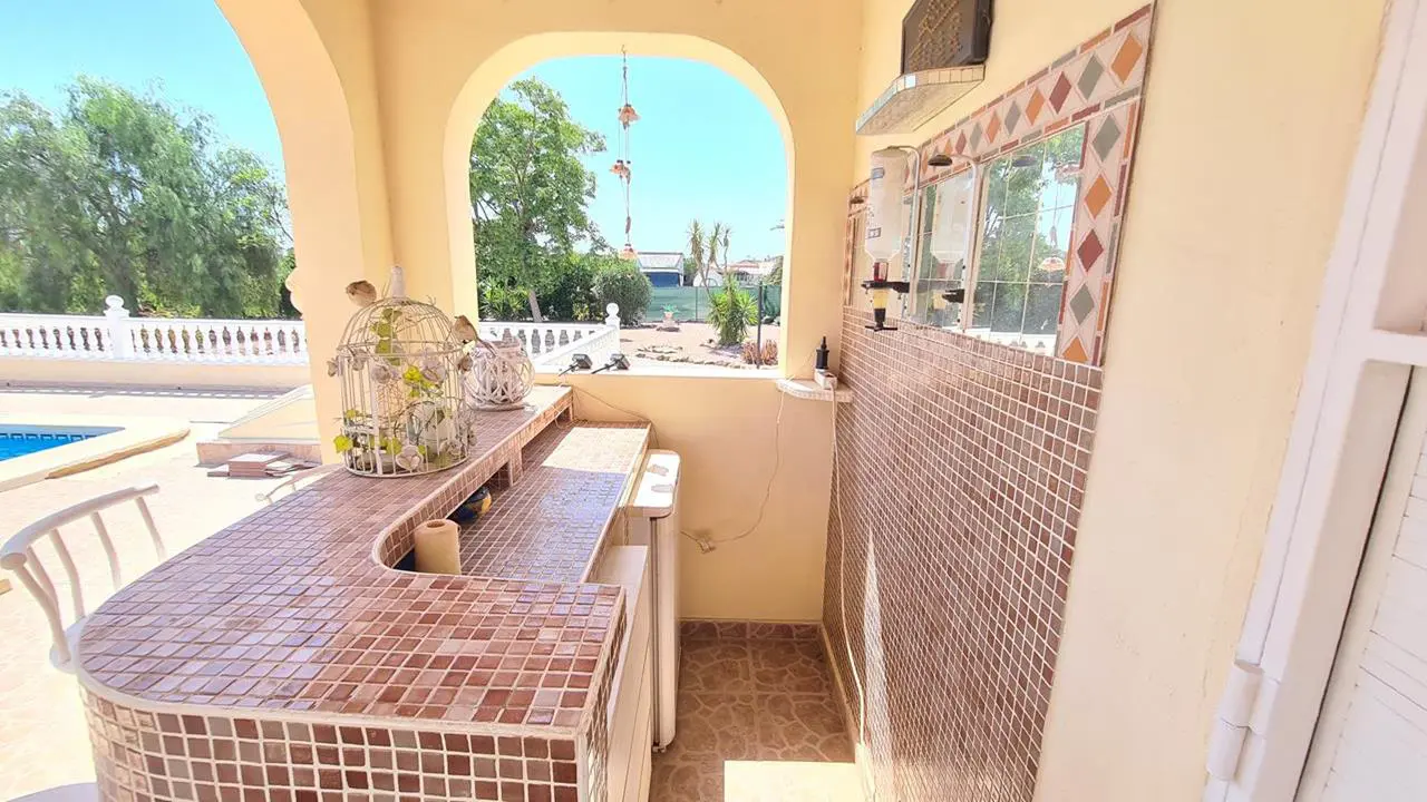 Country House Of 150 M² In Catral, Spain