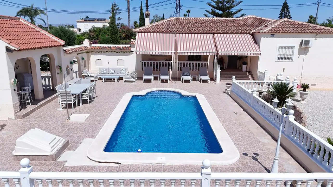 Country House Of 150 M² In Catral, Spain