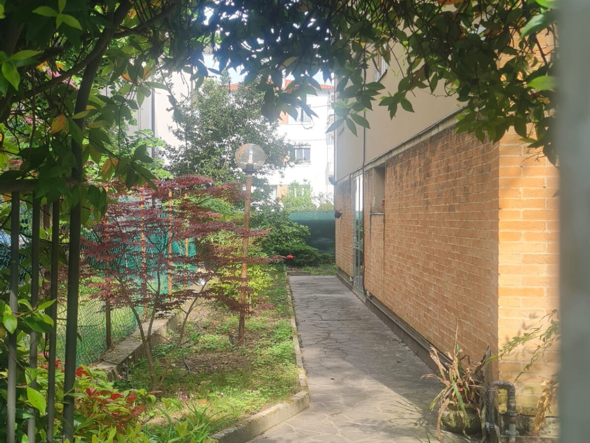 Padua City Center – Prestigious Semi-detached Home