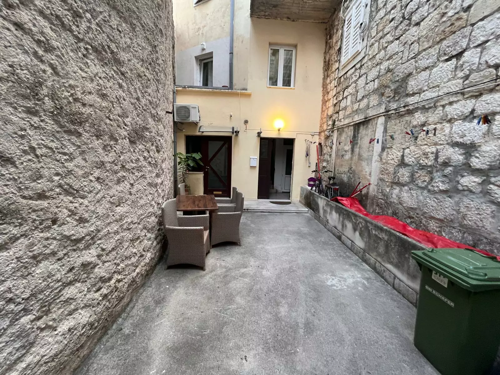 WhatsApp Image 2026-05-16 at 09.55.18 (3) Rare Spacious Old Town Property On Kalalarga, Makarska (croatia)