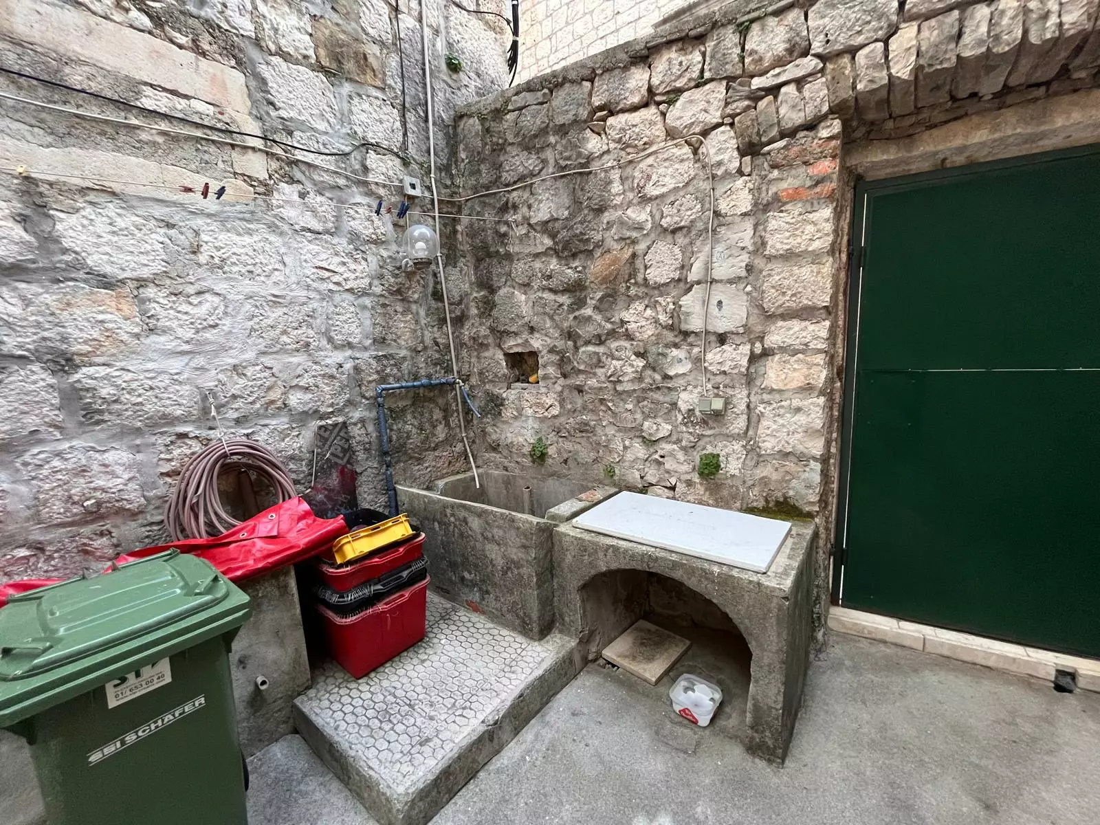 WhatsApp Image 2026-05-16 at 09.55.18 (4) Rare Spacious Old Town Property On Kalalarga, Makarska (croatia)
