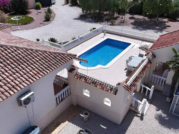 Country House Of 150 M² In Catral, Spain