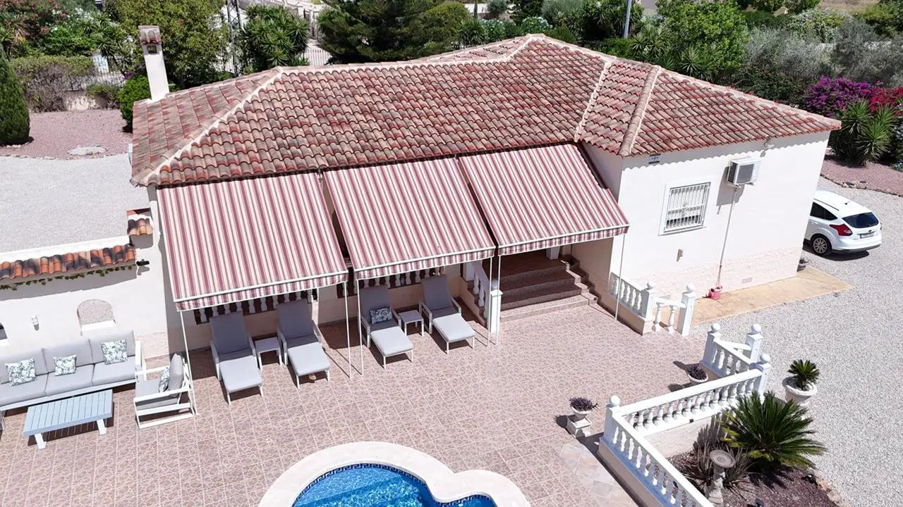 Country House Of 150 M² In Catral, Spain