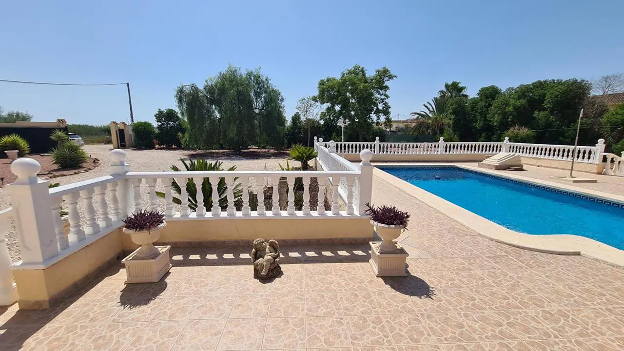 Country House Of 150 M² In Catral, Spain