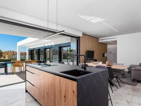 Villa Of 129 M² In Algorfa, Spain