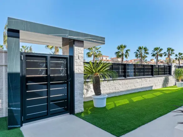 Villa Of 129 M² In Algorfa, Spain