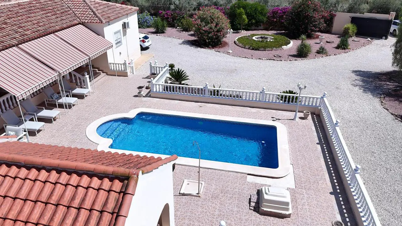 Country House Of 150 M² In Catral, Spain