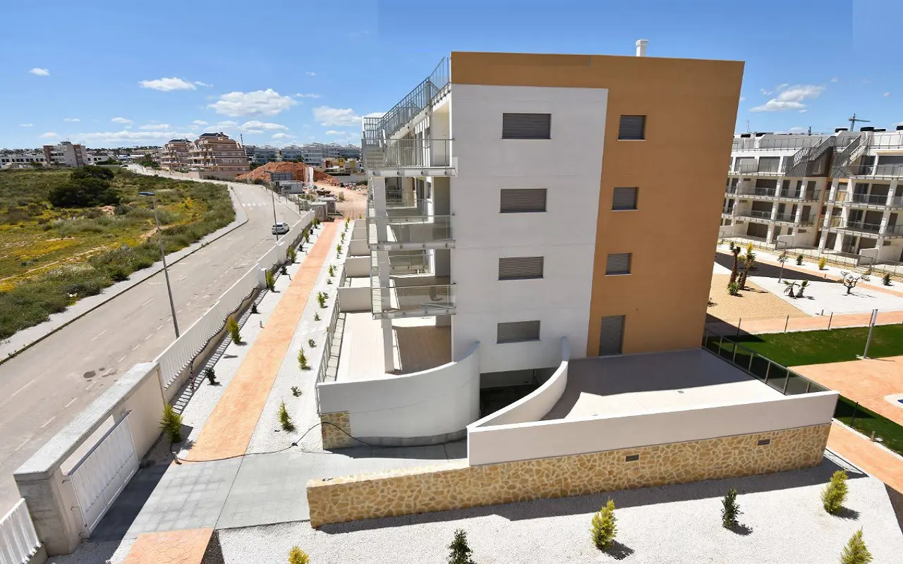 Apartment Of 82 M² In Villamartin, Spain