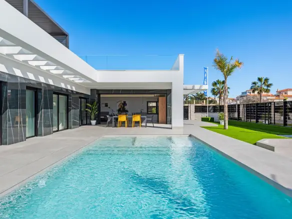 Villa Of 129 M² In Algorfa, Spain