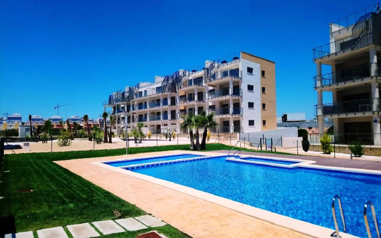 Apartment Of 82 M² In Villamartin, Spain