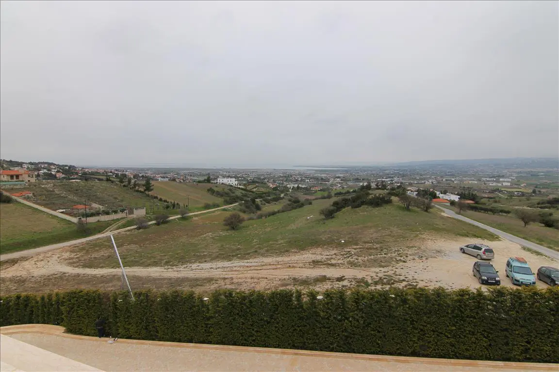 Land Of 6000 M² In The Suburbs Of Thessaloniki