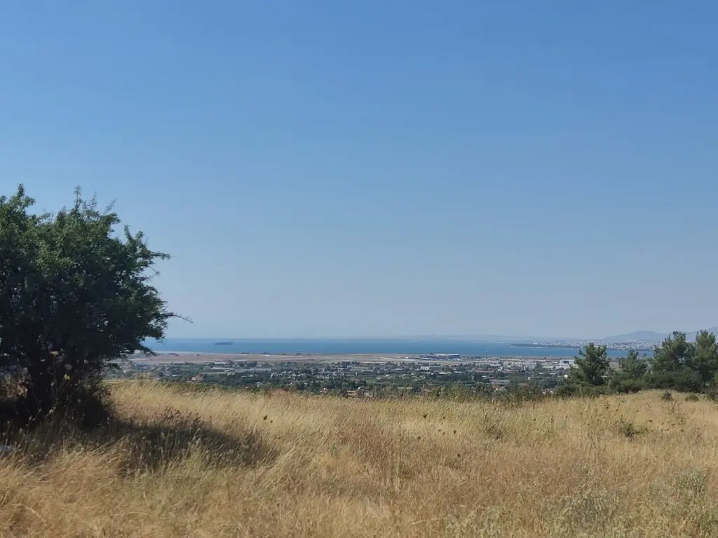 Land Of 6000 M² In The Suburbs Of Thessaloniki
