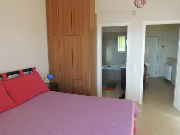 Villa Of 190 M² In Central Greece