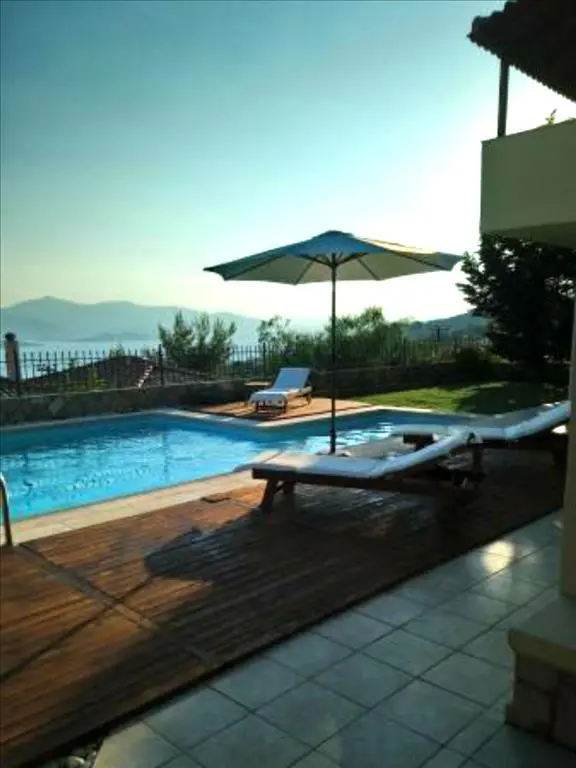 Villa Of 190 M² In Central Greece