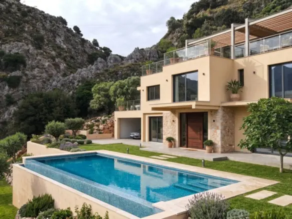 Detached House Of 400 M² In Crete