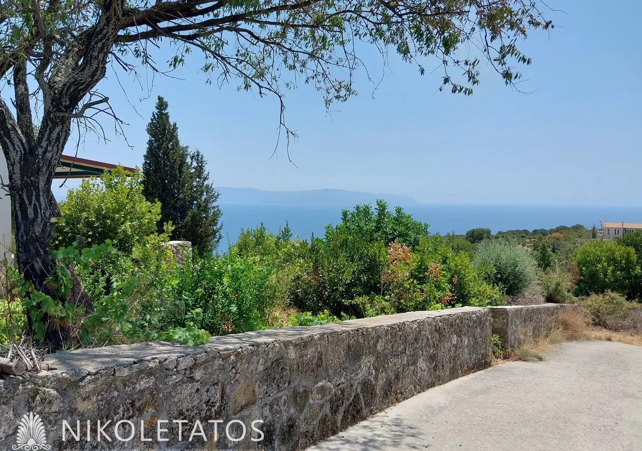 Discover Enchanting Land In Mavrata, Greece