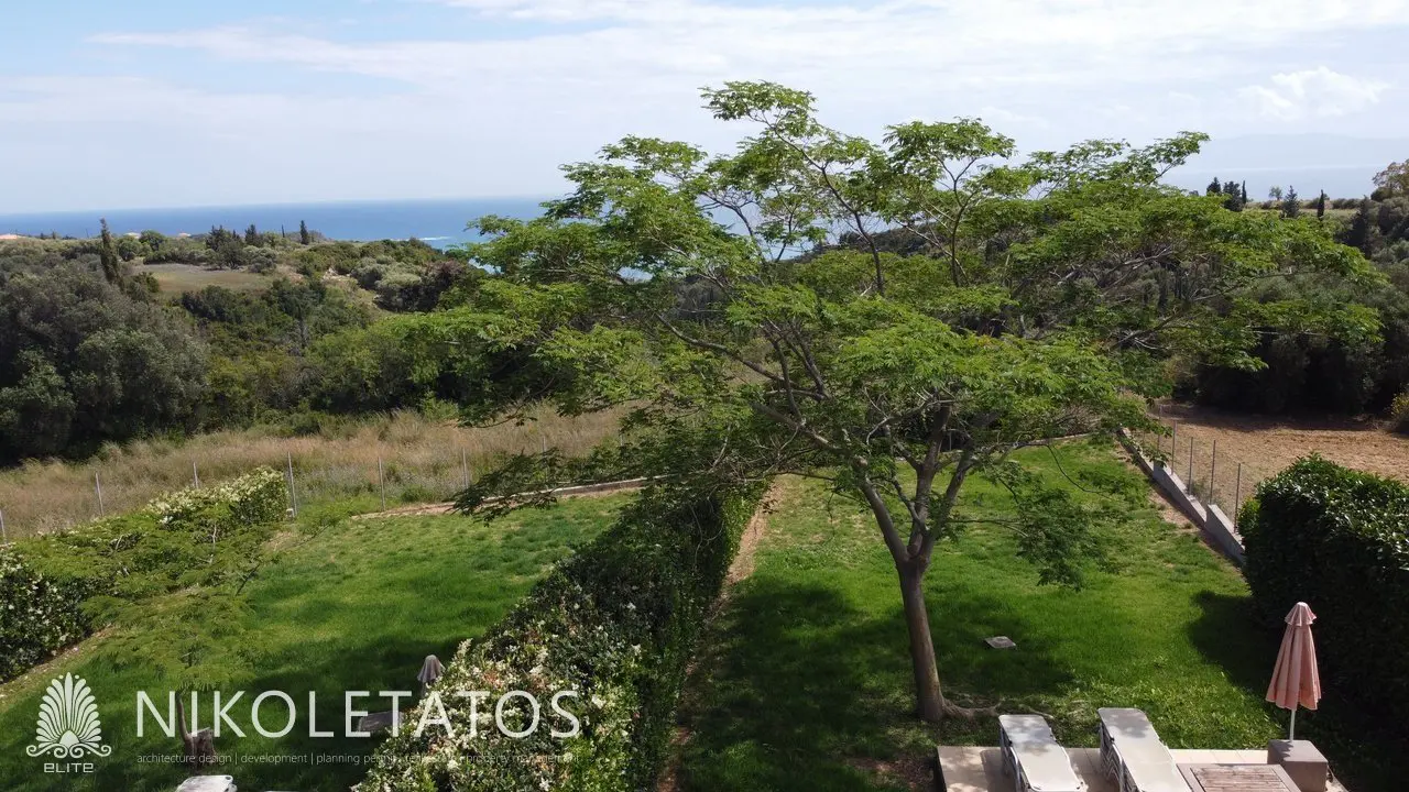 Villa Of 1000 M² In Ratzakli, Greece