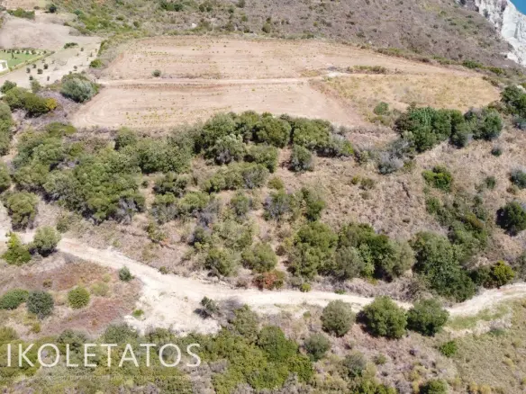 Discover Your Dream Property In Mavrata, Greece