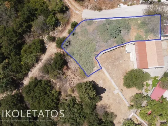 Discover Enchanting Land In Mavrata, Greece