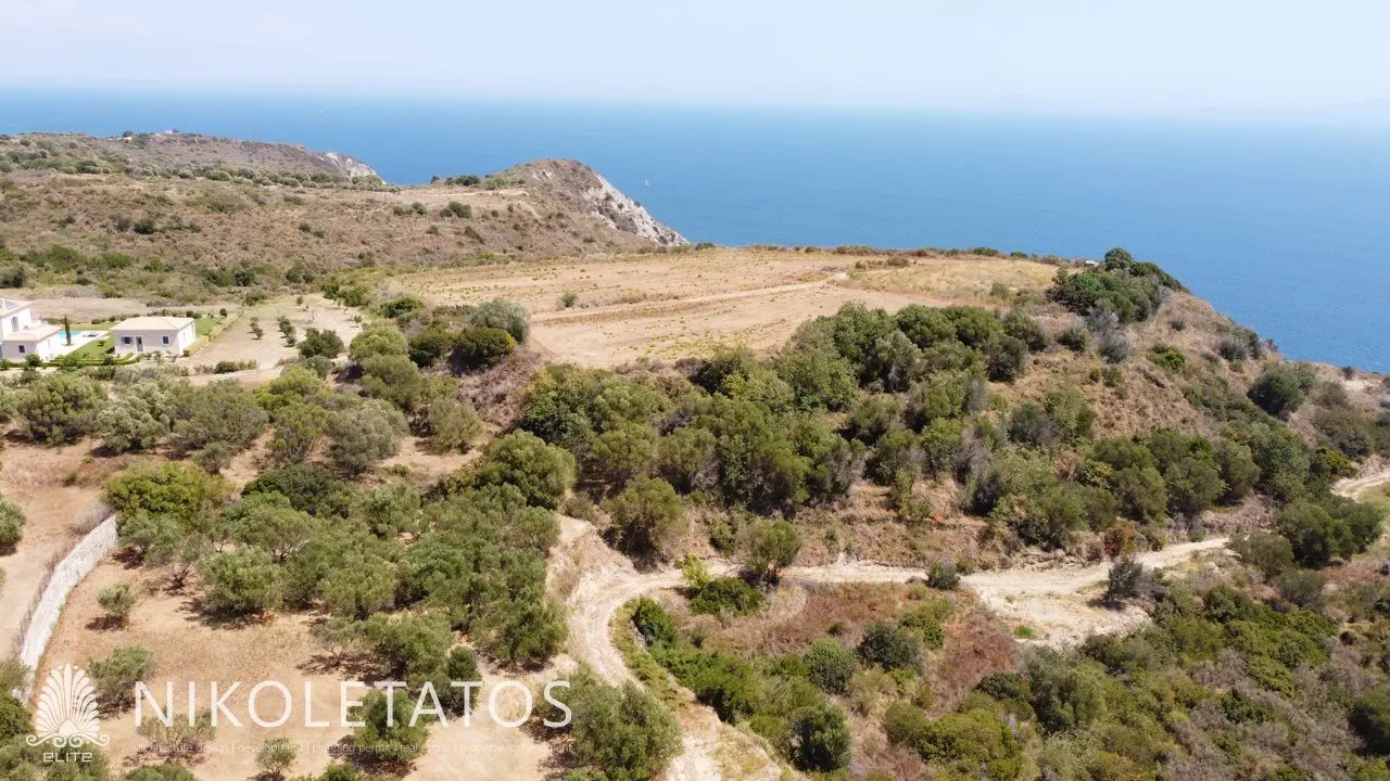 Discover Your Dream Property In Mavrata, Greece
