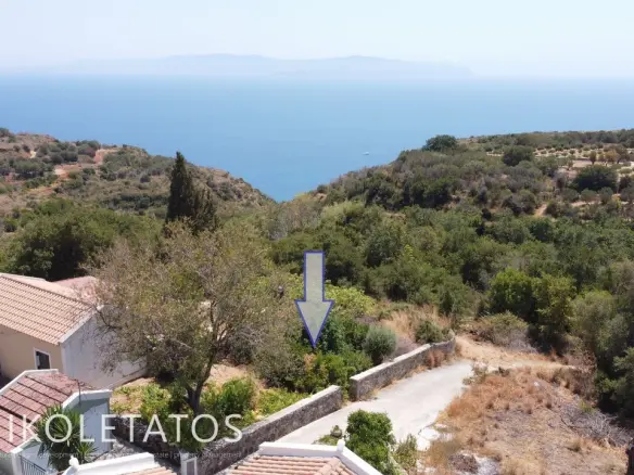 Discover Enchanting Land In Mavrata, Greece