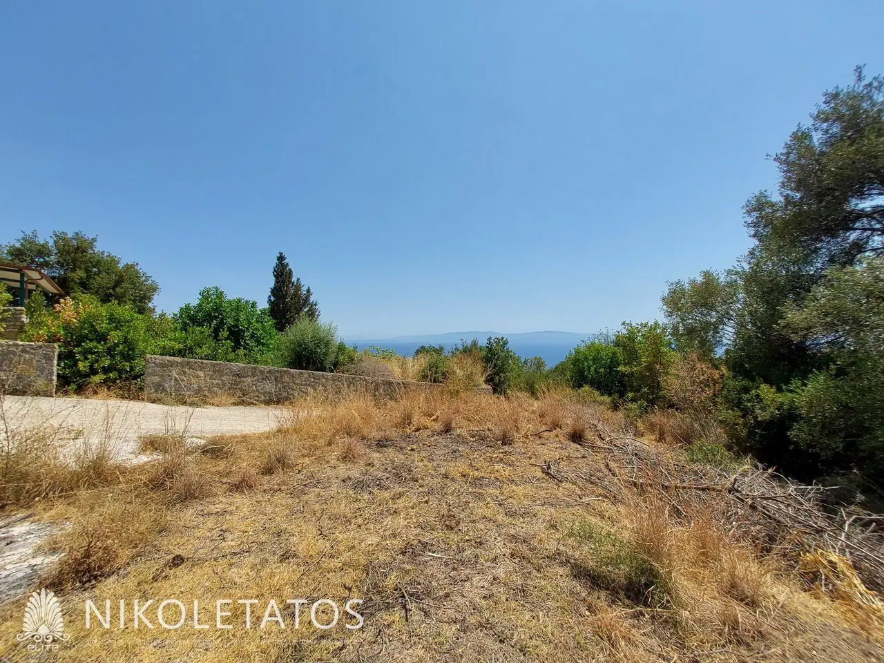 Discover Your Dream Property In Mavrata, Greece