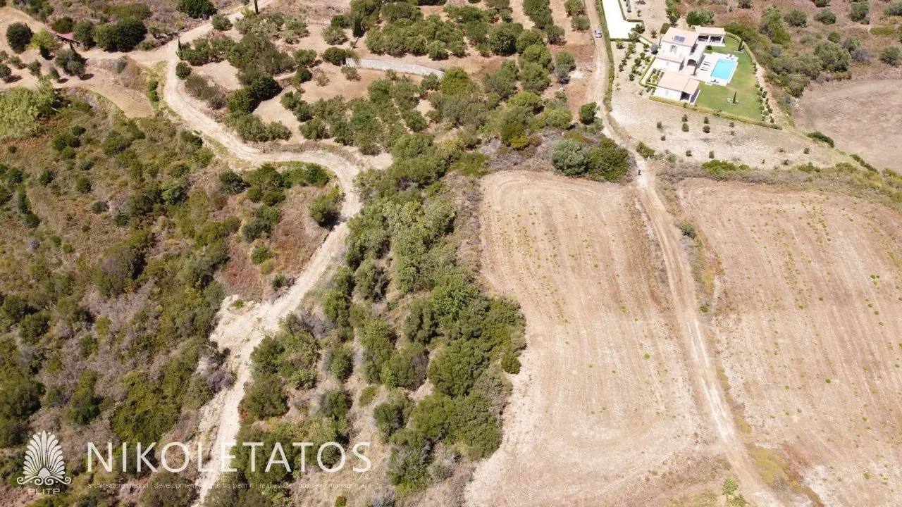 Discover Your Dream Property In Mavrata, Greece
