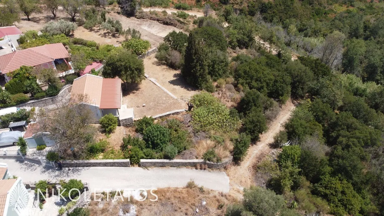 Discover Enchanting Land In Mavrata, Greece