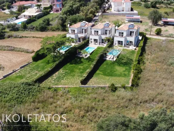 Villa Of 1000 M² In Ratzakli, Greece