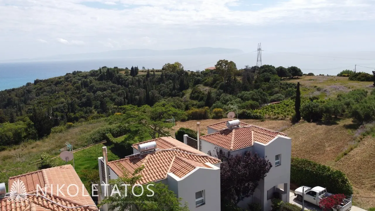 Villa Of 1000 M² In Ratzakli, Greece
