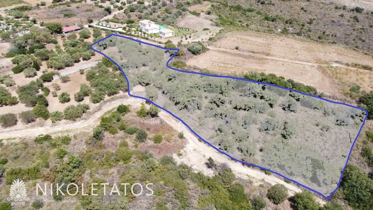 Discover Your Dream Property In Mavrata, Greece