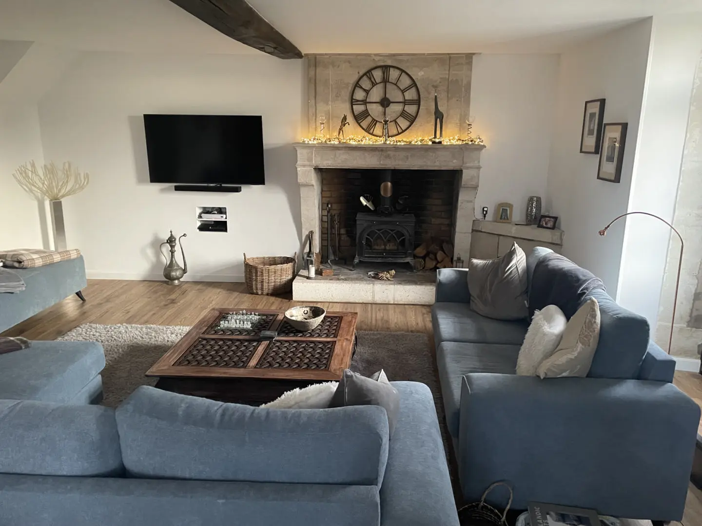 Country House Of 200 M² With Swimming Pool In Aubeterre Sur Dronne