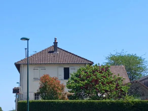 House Of 120 M² With Courtyard In A Dordogne Village