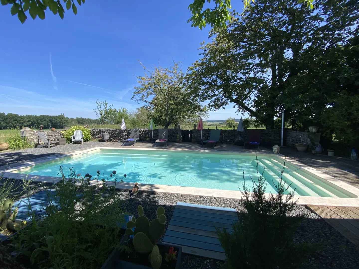 Country House Of 200 M² With Swimming Pool In Aubeterre Sur Dronne