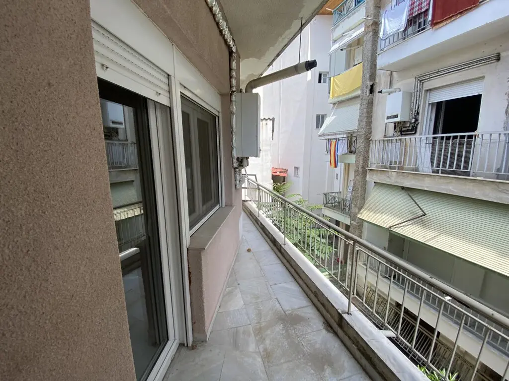 Building In Sikies, Greece (300 M²)