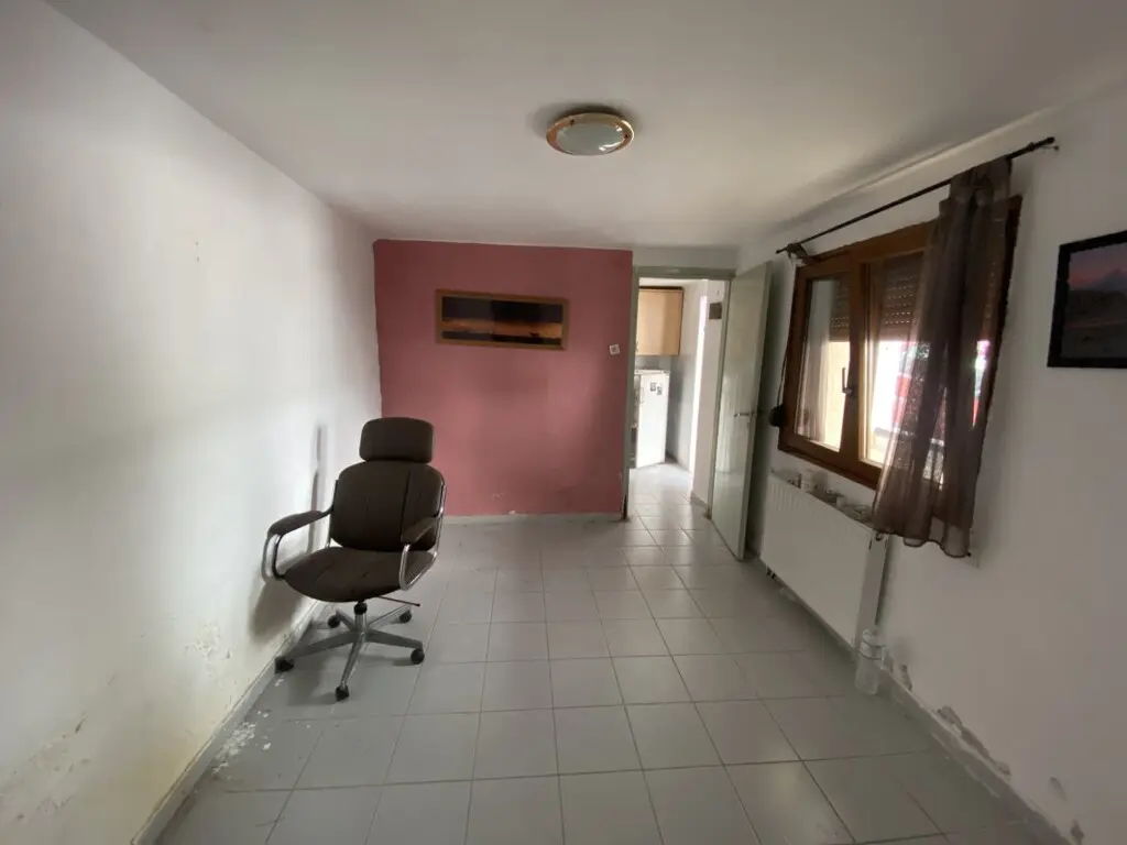 Building In Sikies, Greece (300 M²)
