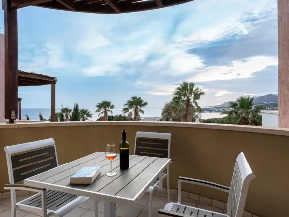 4-bedroom Villa In Makris Gialos, Greece (216 M²)