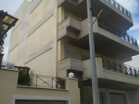 6-bedroom Building In Agios Dimitrios, Greece (500 M²)