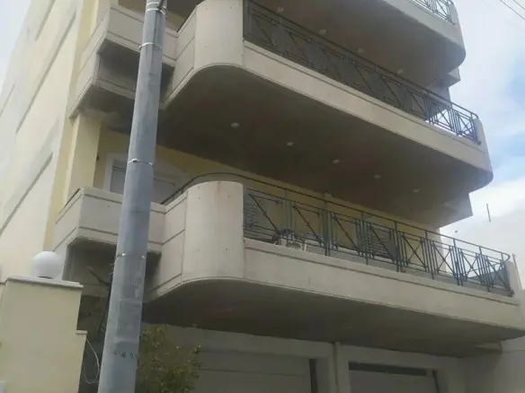 6-bedroom Building In Agios Dimitrios, Greece (500 M²)