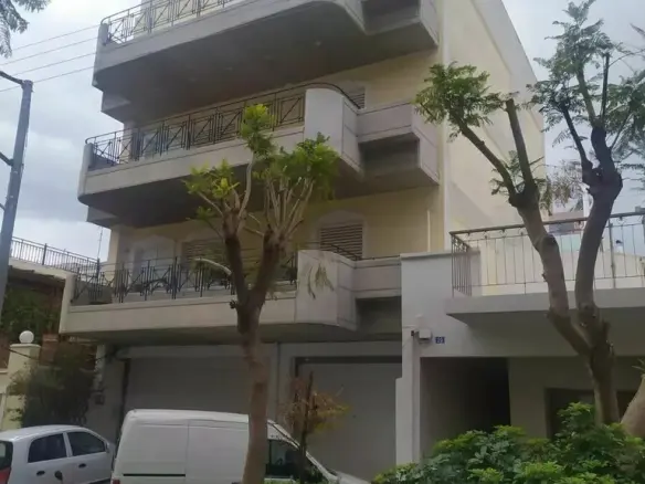 6-bedroom Building In Agios Dimitrios, Greece (500 M²)