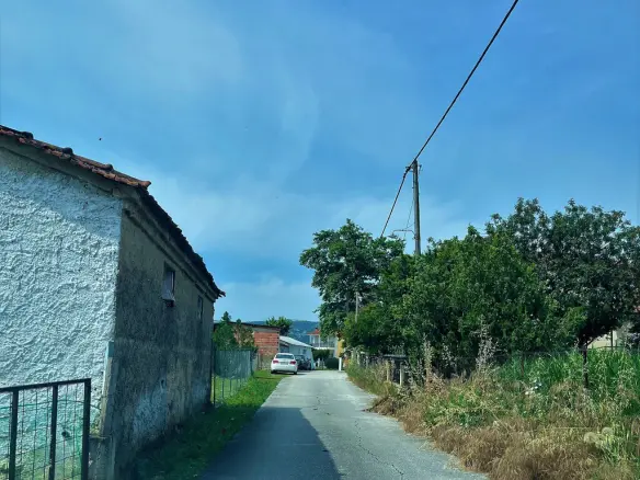 Land Of 1145 M² In The Suburbs Of Thessaloniki