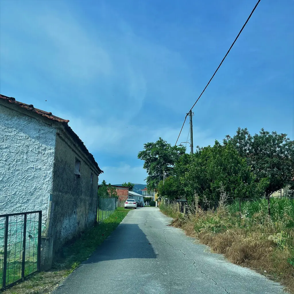 Land Of 1145 M² In The Suburbs Of Thessaloniki