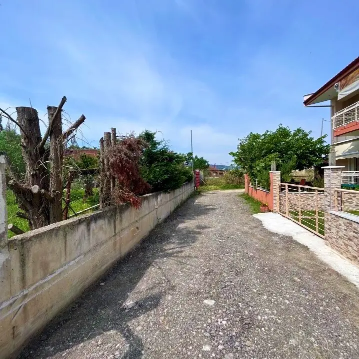 Land Of 1145 M² In The Suburbs Of Thessaloniki