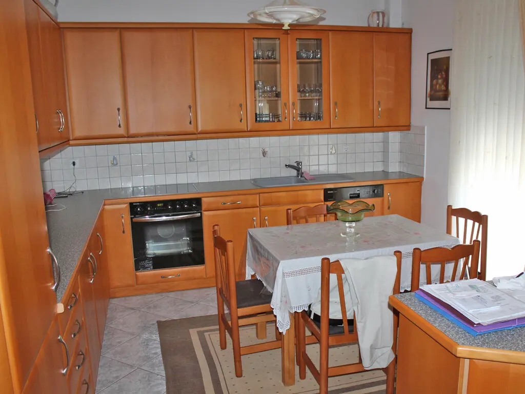 Detached House Of 285 M² On The Olympic Coast