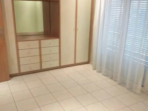 3-bedroom Maisonette In Moschato, Greece (162 M²)