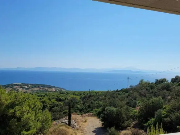 3-bedroom Maisonette In Markopoulo, Greece (251 M²)