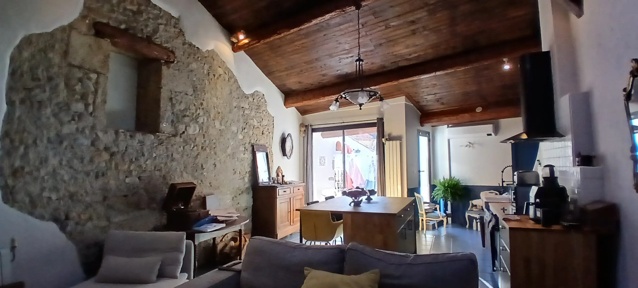 House Of 145 M² In Fouzilhon