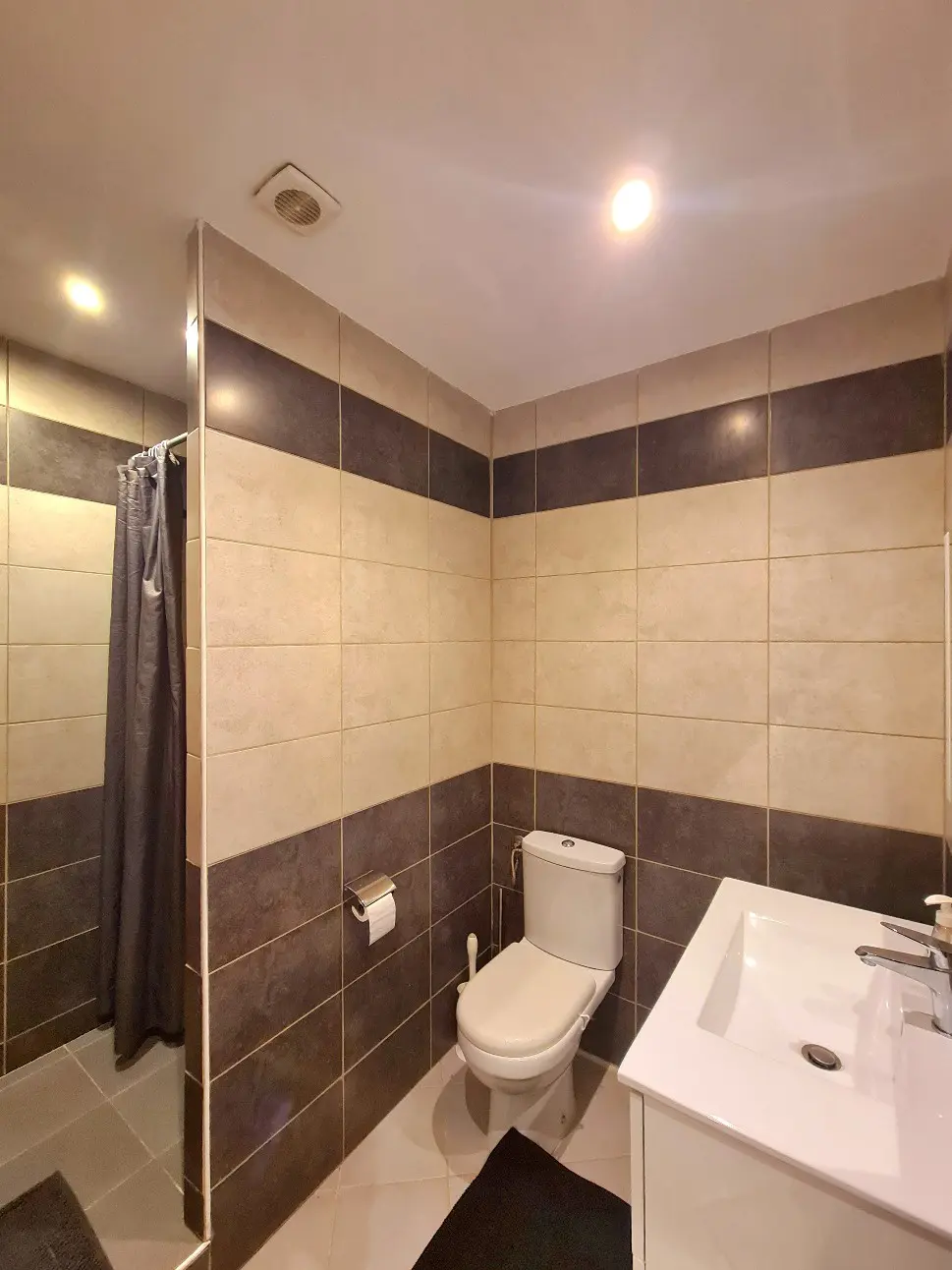 223 M² House Available In Murviel Les Beziers, France