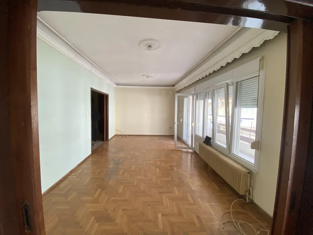 Building In Sikies, Greece (300 M²)